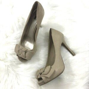 Fioni Heels Women 9.5 Nude Suede Shoes Bow Detail